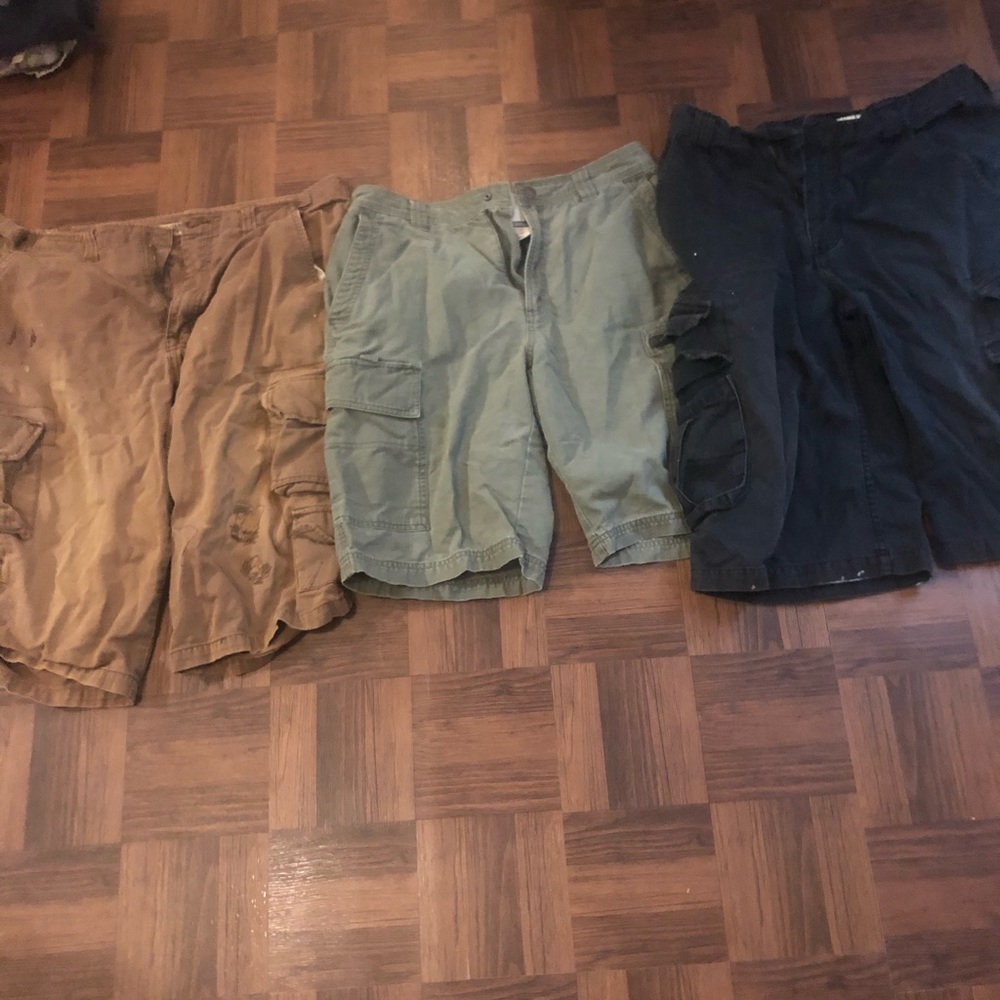 Men’s 32 shorts all name brand read description - Picture 1 of 7